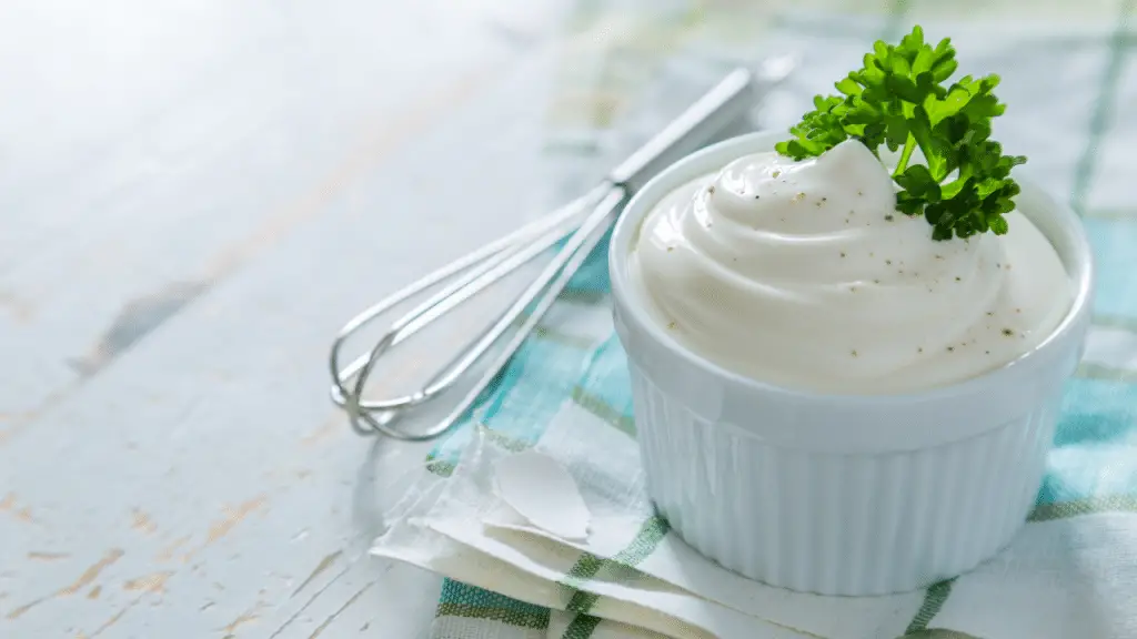 Homemade Mayonnaise Recipe (Whole Eggs, No Lemon Juice) - Empowered ...