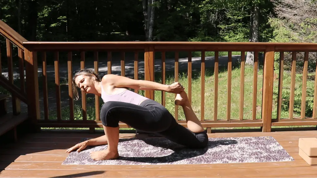 yoga stretches for quads